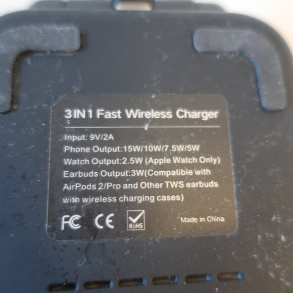 3 in 1 Black Fast Wireless Charger/Wireless Charging Station Input 9V/2 - Picture 6 of 6